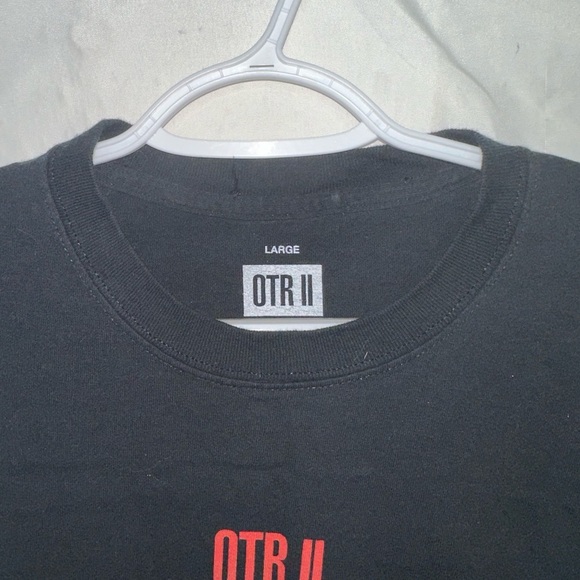 Beyonce tee OTR II Size  L - Picture 3 of 7